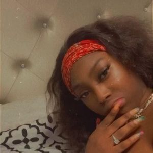 Meet your Posher, Shay